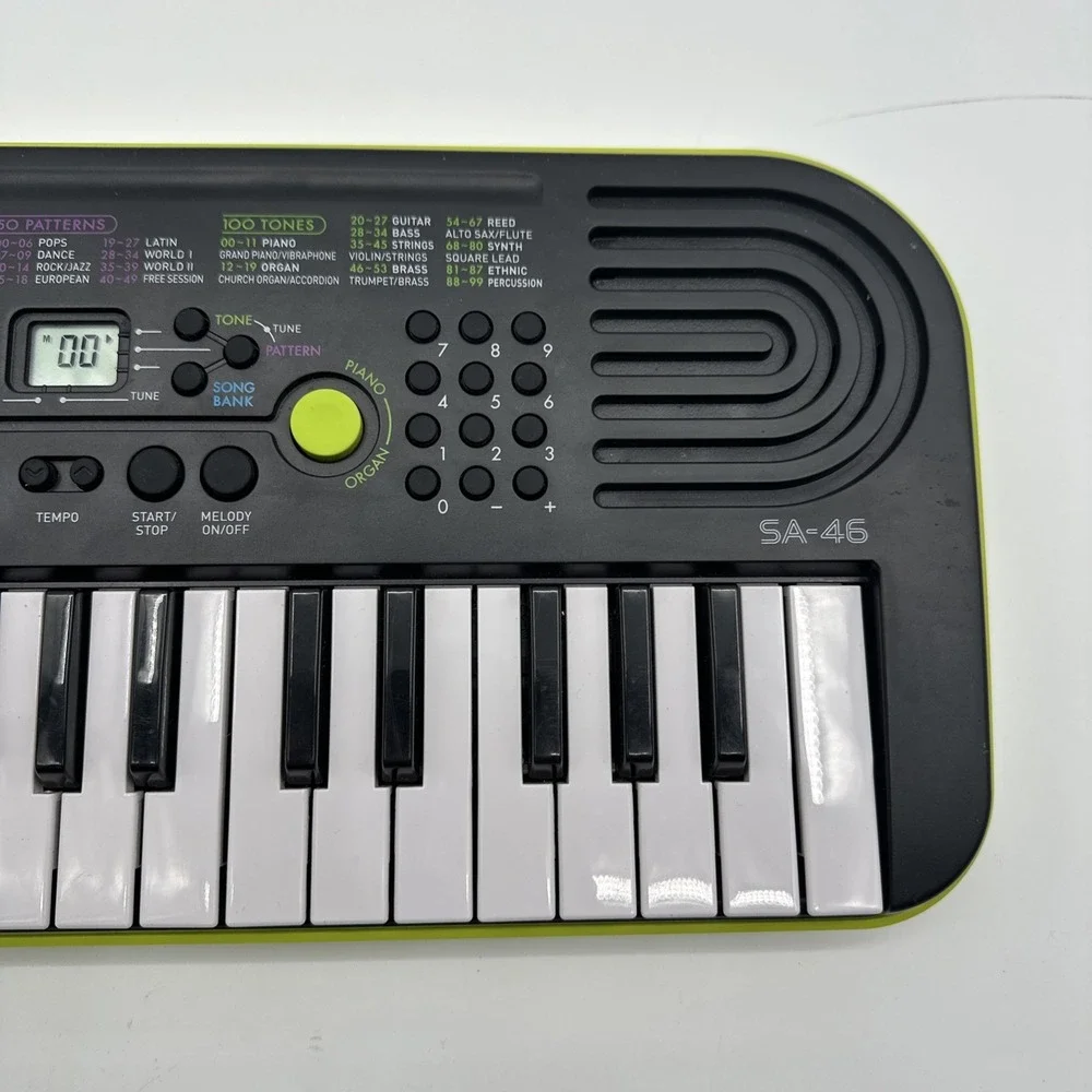 Casio SA-46 Portable 32-Key Electronic Keyboard Tested Works No Cord
